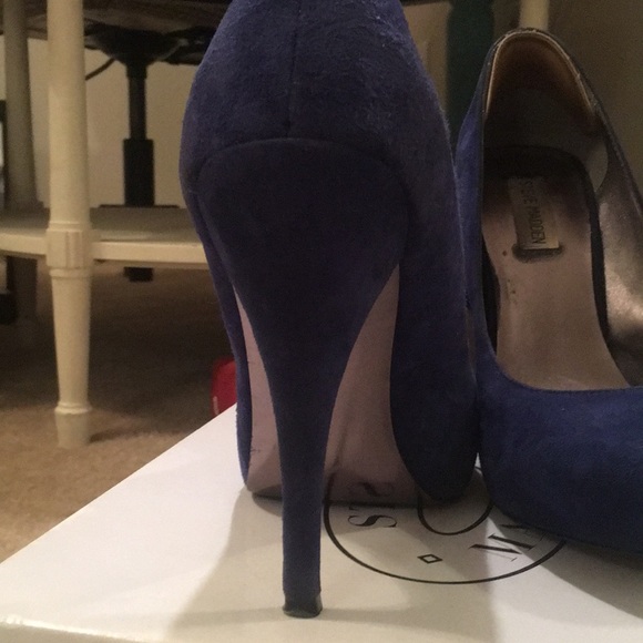 Size 9 Steve Madden Platform Blue Pumps - Picture 2 of 4